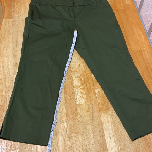 New york and company womans pant. Size 6 used. - Picture 3 of 8